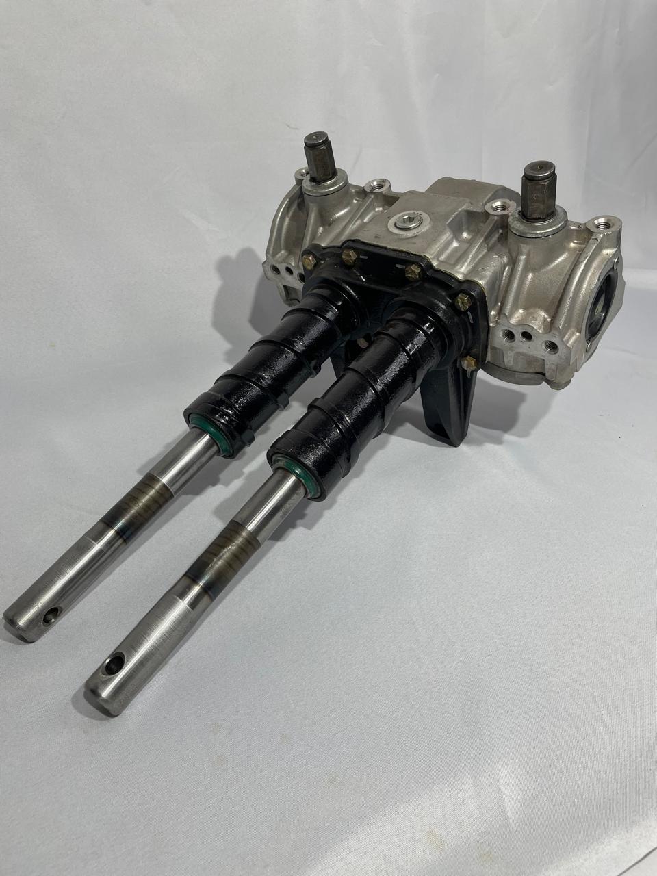 Z3956 - CAIXA DE TRANSMISSÃO - COLHEITADEIRA - GTS: 2301000032/2301000013